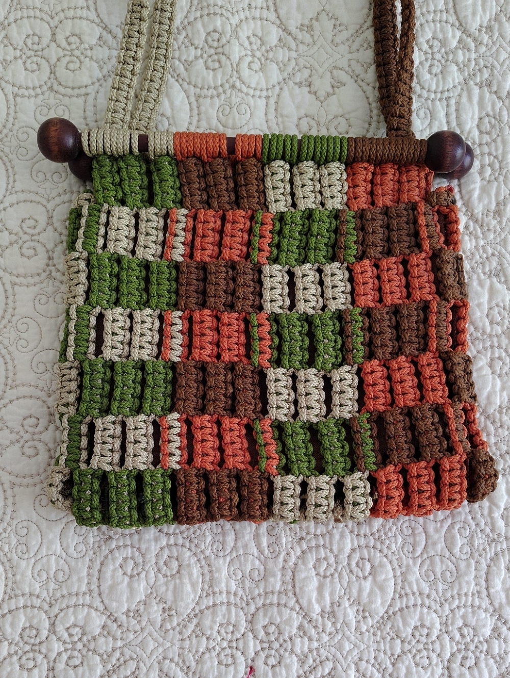 Vintage 1970's Macrame Shoulder Bag With Wooden Rods - Picture 10 of 15
